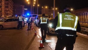 Policía Local de Valencia en un control nocturno. Foto de archivo