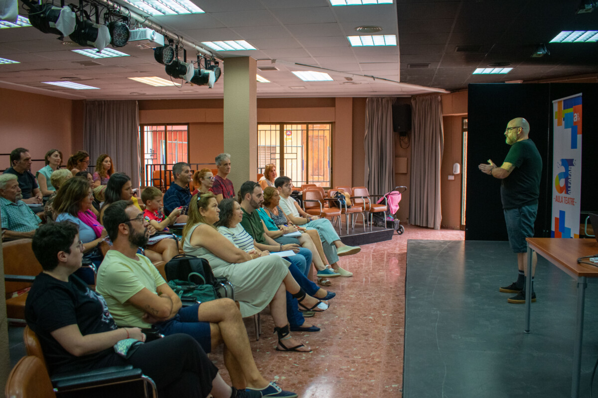 reunión informativa escuela municipal teatro Alfafar