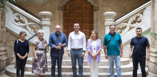 Reunión de vecinos de Patraix sobre la rehabilitación del Convent de Jesús