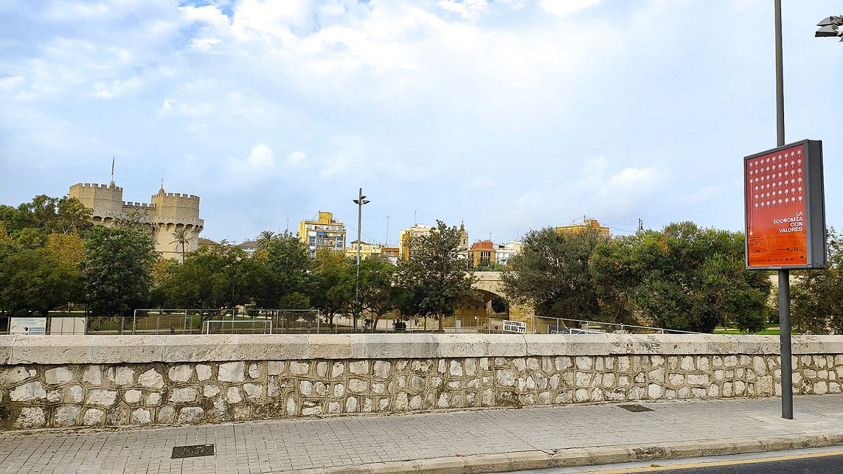 València acerca la imagen de la Capital Española de la Economía Social a todos los rincones de la ciudad