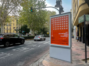 València acerca la imagen de la Capital Española de la Economía Social a todos los rincones de la ciudad