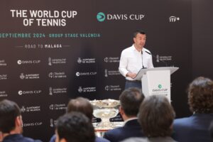 Vicent Mompó durante la presentación de la Copa Davis 2024 en Valencia