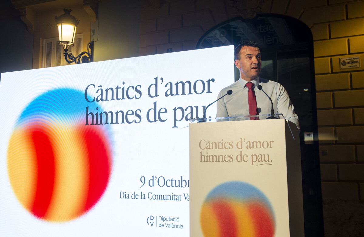 Presentacion actos 9 Octubre Diputació de València Vicent Mompó