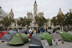 acampada Valencia no está en venta