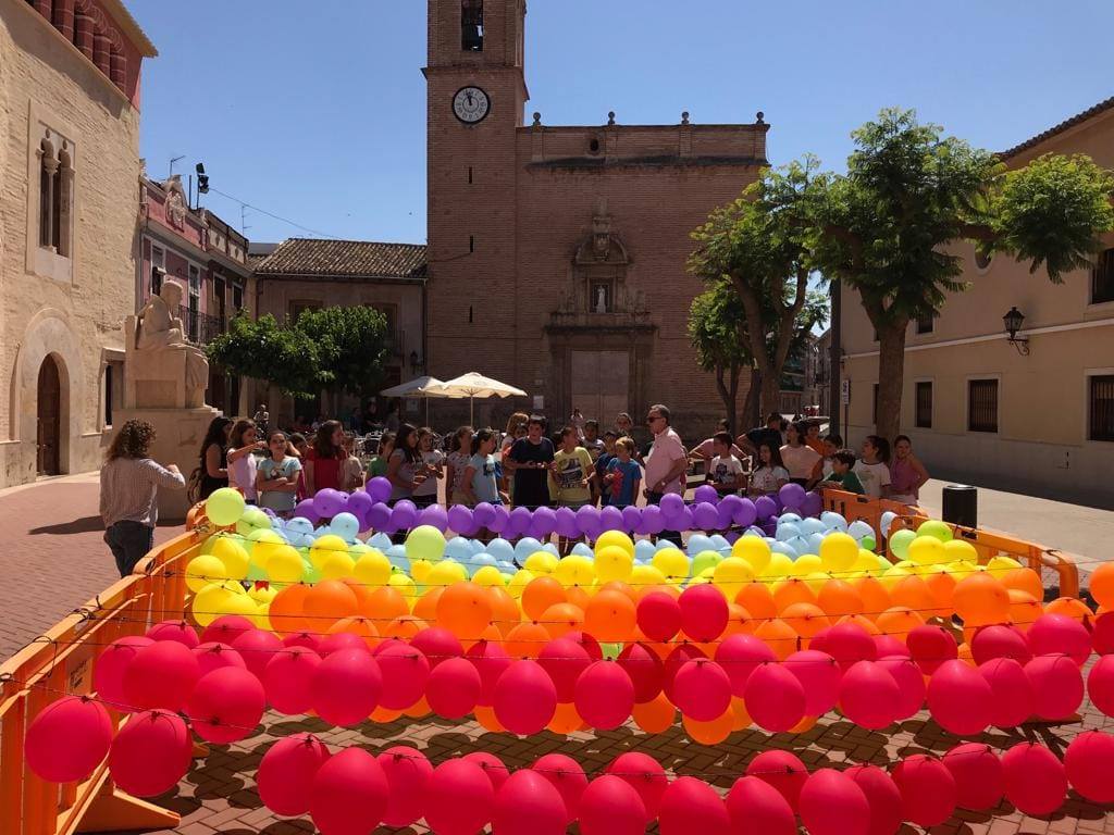 Alfara del Patriarca inauguración biblioteca LGTBI