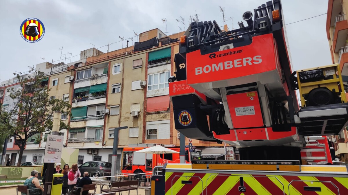 bomberos incendio Catarroja