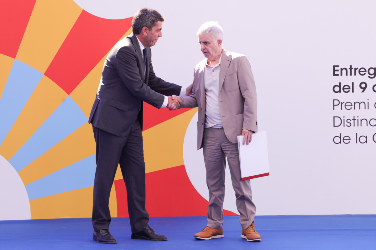 Ferran Torrent y Carlos Mazón premio Lletres Valencianes 2024
