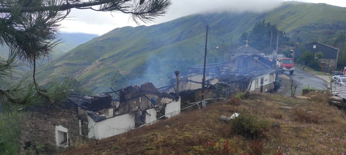 incendio aldea Galicia sueños de una alaquasera y un requenense