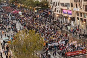Dos manifestaciones recorrerán las calles de València el próximo 9 d'Octubre por la tarde