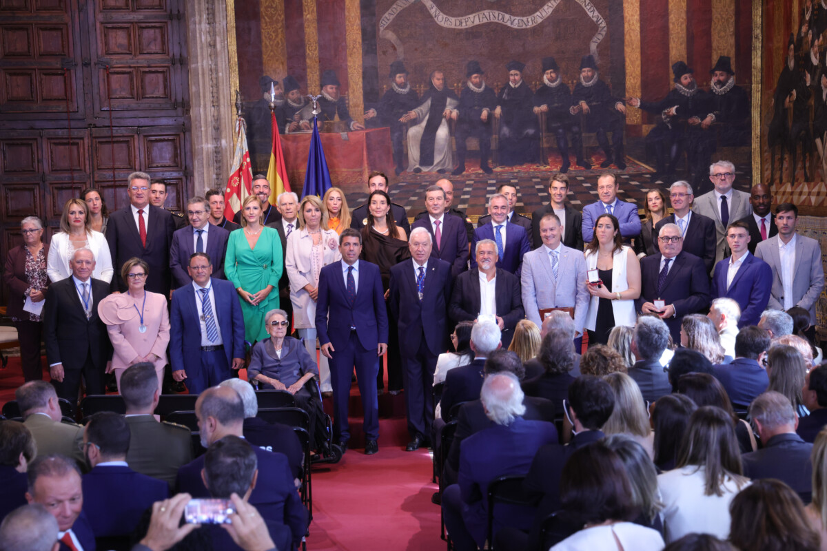 premios 9 octubre Palau de la Generalitat