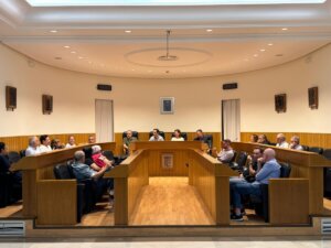 Sagredo acepta más del 90% de las propuestas de mejora a la peatonalización de la calle Mayor para apaciguar a vecinos y comerciantes