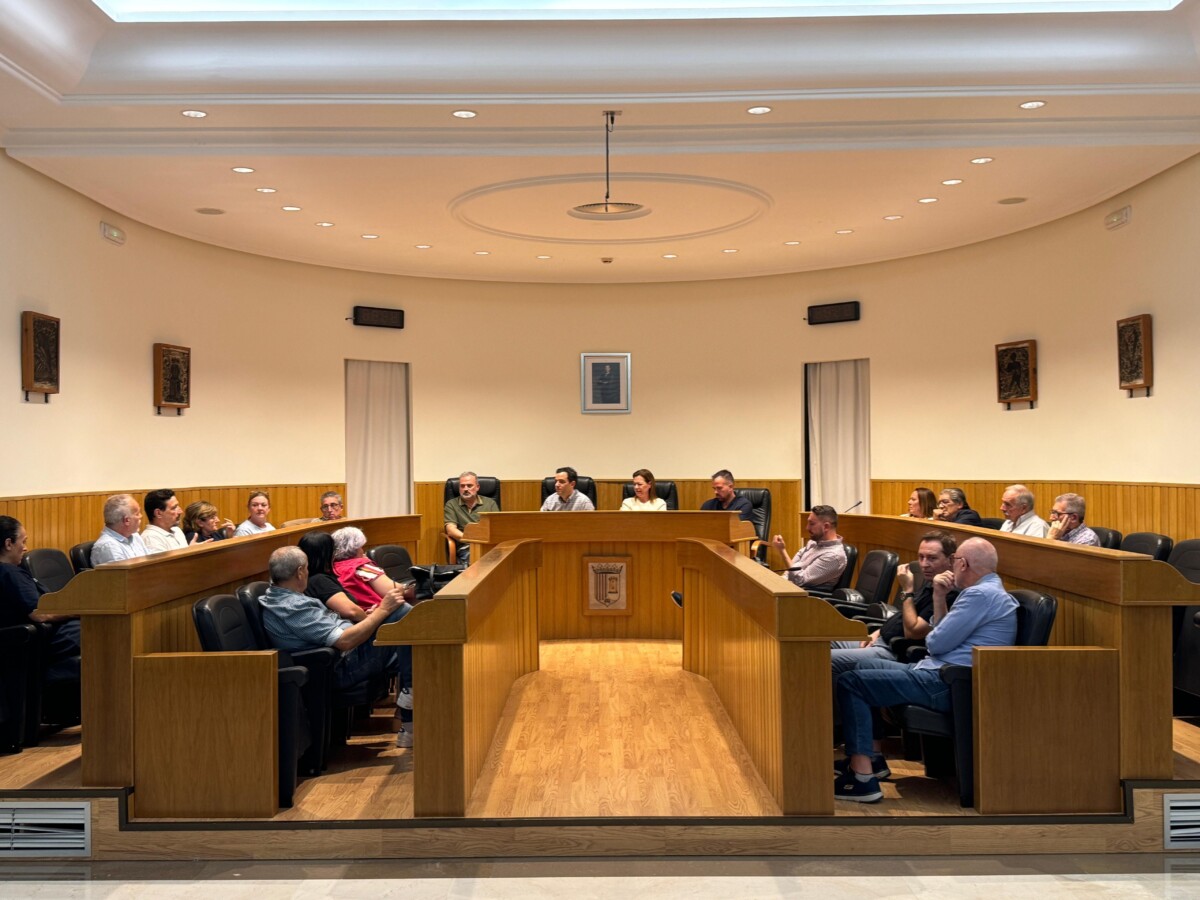 Sagredo acepta más del 90% de las propuestas de mejora a la peatonalización de la calle Mayor para apaciguar a vecinos y comerciantes