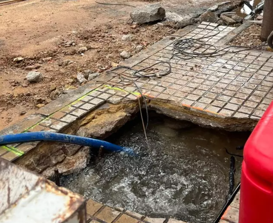 rotura-tuberia-primado-reig-valencia