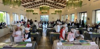 Niños participando en el concurso Xef Júnior en La Pobla de Farnals