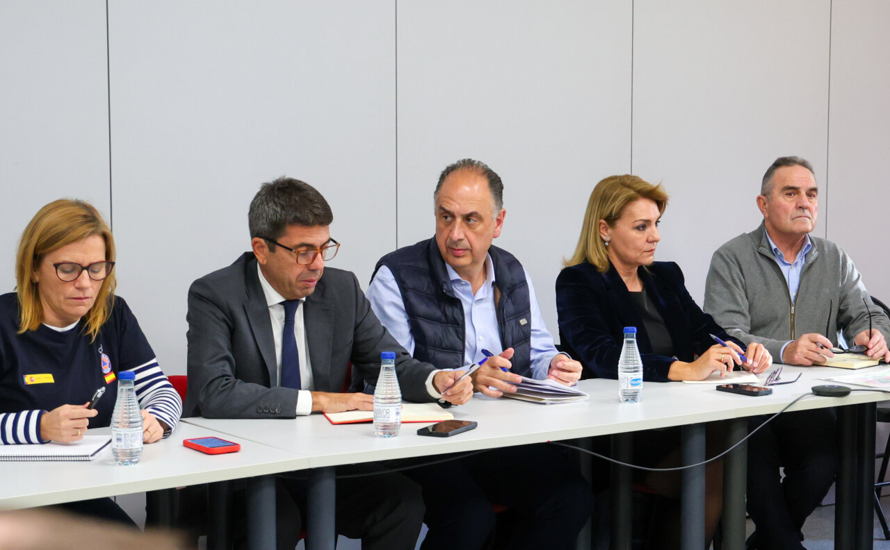 reunión CECOPI Mazón y Bernabé con nuevos consellers