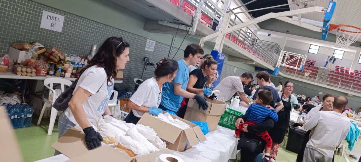 Dana Torrent voluntarios