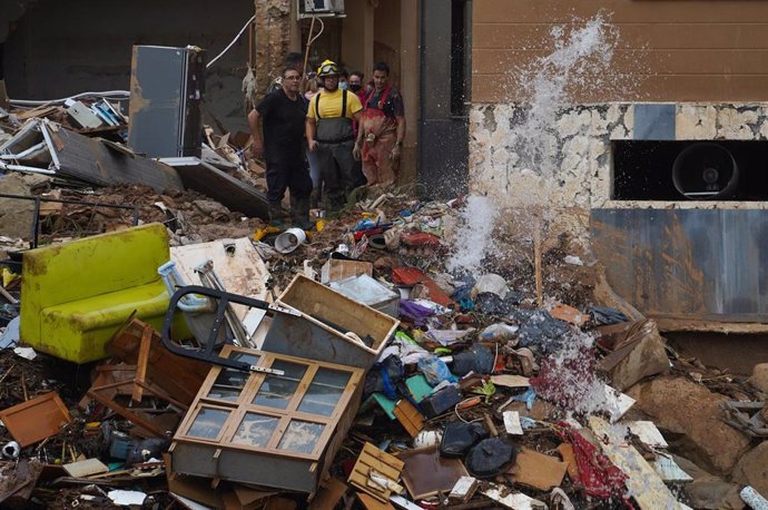Uno de los edificios apuntalados por los Bomberos