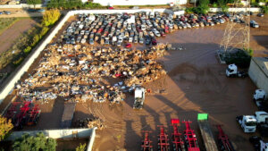espacio Benetússer retirada coches y escombros DANA