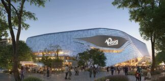 Vista exterior del Roig Arena en Valencia con gente alrededor