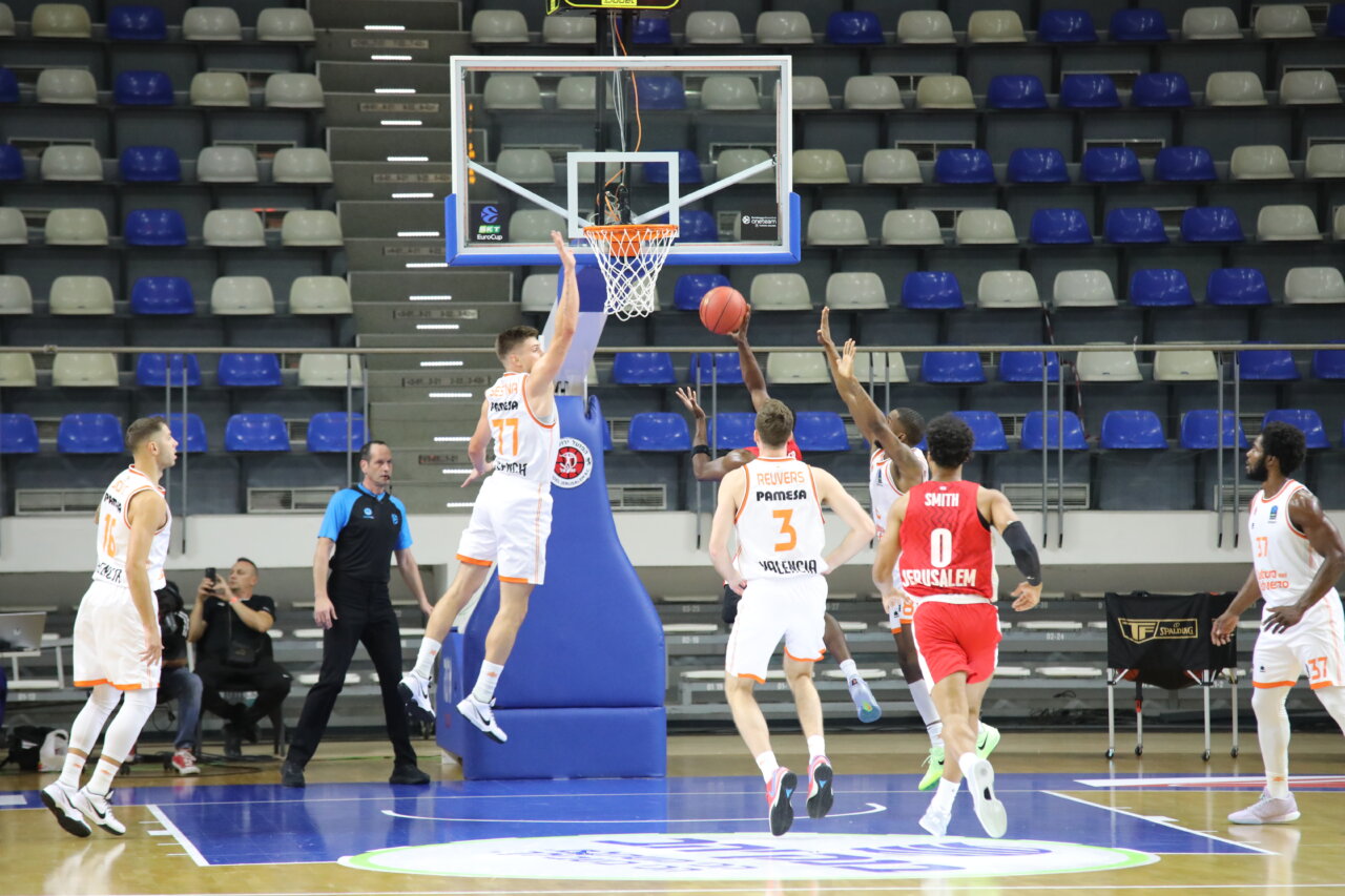 Valencia Basket recibe al Hapoel Bank Yahav Jerusalem en un duelo clave de la BKT EuroCup