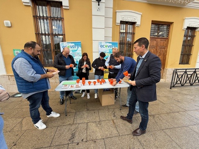 Burjassot campaña contendores aceite usado