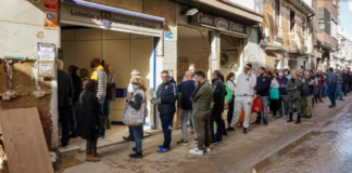 cola-administracion-zona-dana-loteria-navidad