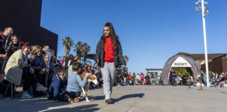 desfile adopción perros AUPA y Bioparc