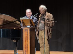 Acto de entrega de la Distinció Gutenberg a Joan Dolç en El Puig de Santa Maria