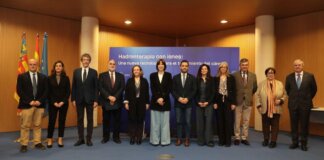 Firma convenio centro handroterapia Paterna