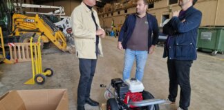 Un empresari d'Albal dona hidrolimpiadores a 4 municipis afectats per la DANA