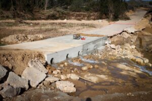 Torrent finaliza la reconstrucción de un nuevo paso sobre el Barranco de l’Horteta en el Clot de Bailón