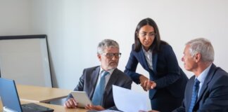 reunión de abogados