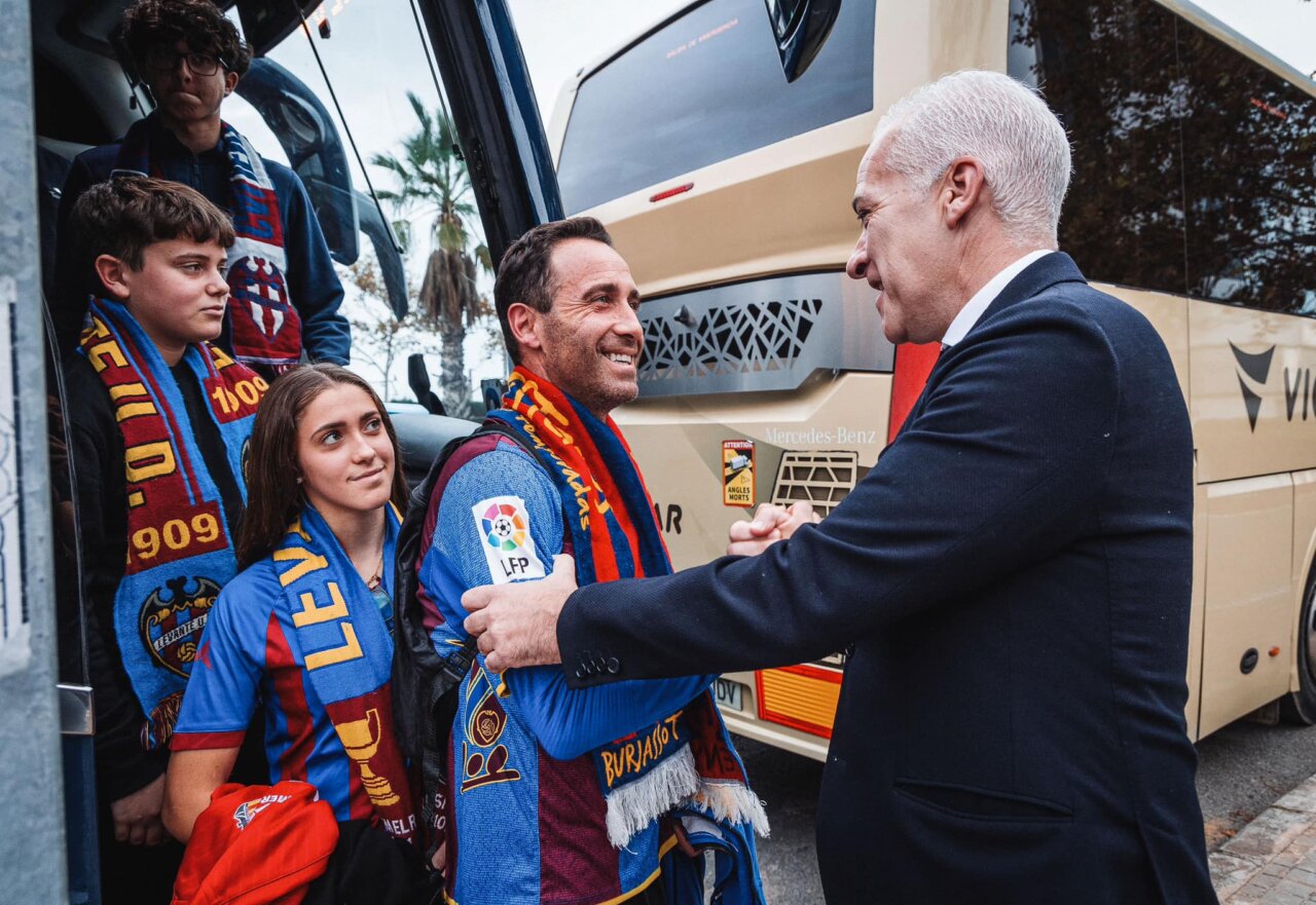 bus para los aficionados del Levante damnificados por la DANA