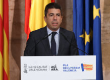 Hortanoticias sondea la opinión de los vecinos de l'Horta en su canal de WhatsApp tras la dimisión de Mazón Carlos Mazón presidente de la Generalitat