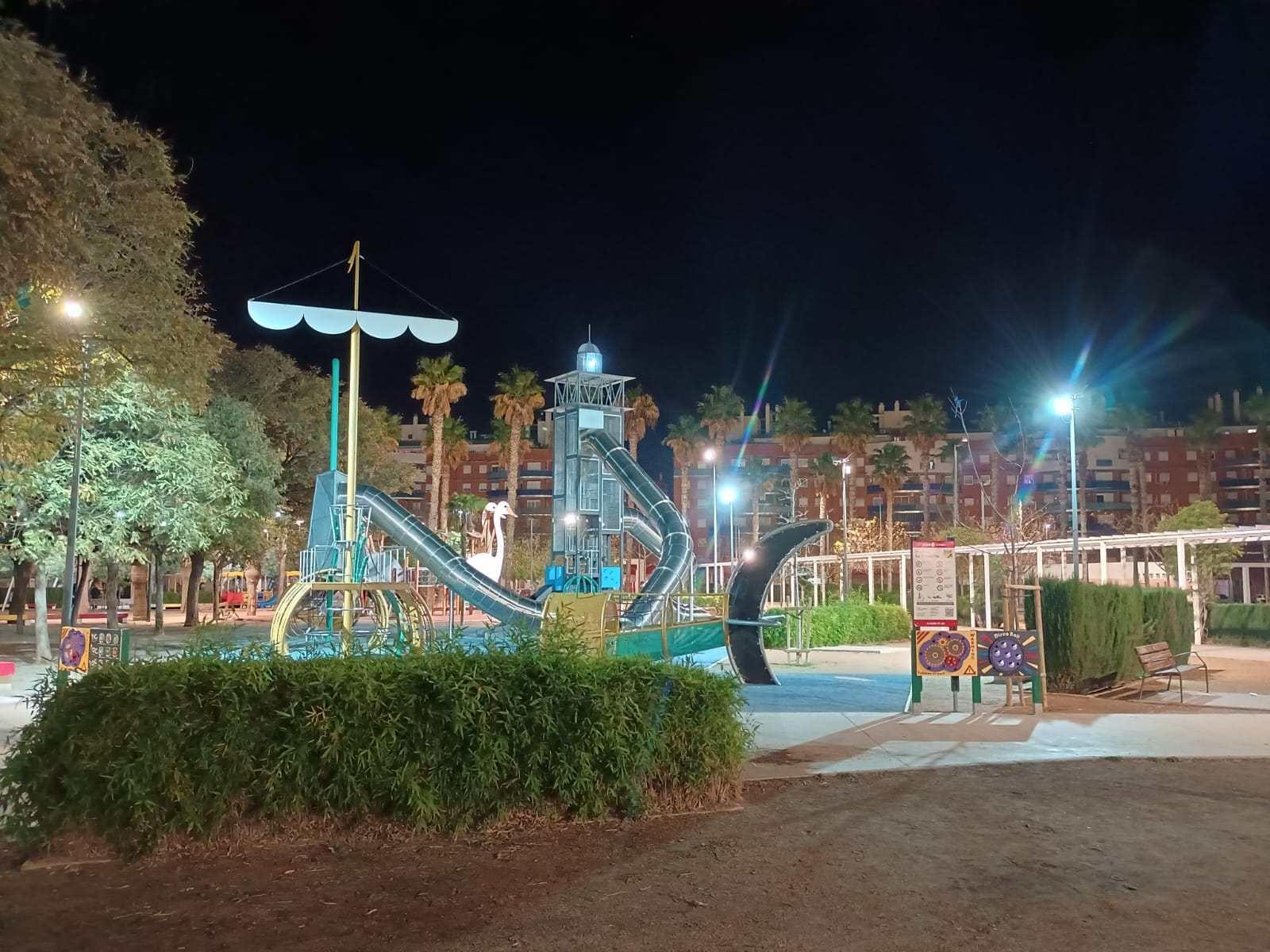 Parc de la Sequieta iluminado por el nuevo sistema de enllumenat