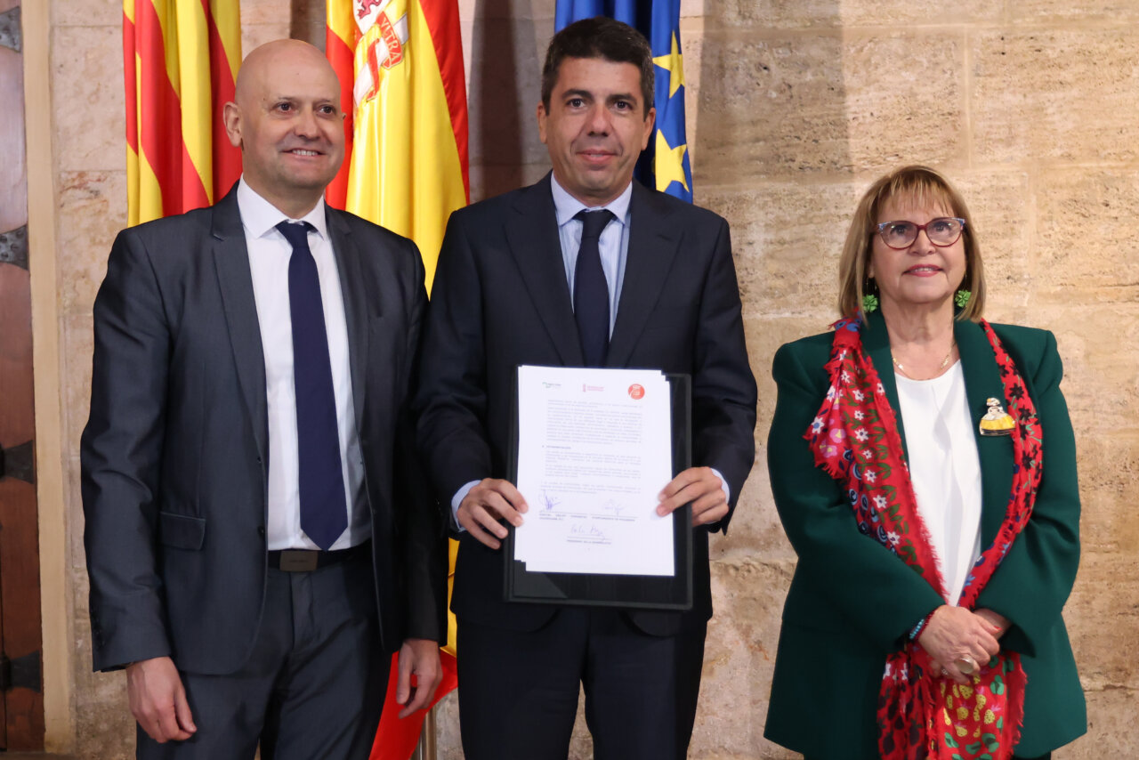 firma proyecto Digital Valley a Picassent