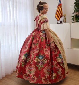 traje FMI Valencia 2025