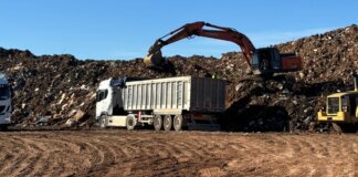 Avanza la tercera fase de la retirada de residuos de la dana con el vaciado del punto de transferencia de Catarroja