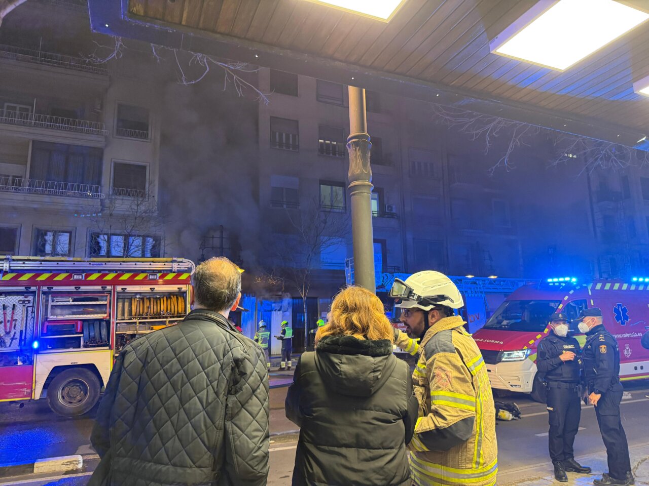 alcaldesa Valencia visita zona incendio bingo Valencia
