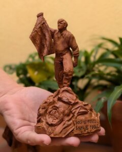 La Falla Cronista de Torrent donará una escultura en homenaje a los voluntarios de la DANA