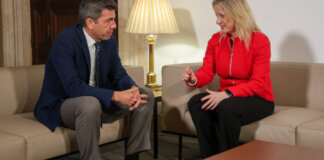 la mejora de su conectividad con València, además de la reconstrucción económica y social tras las riadas