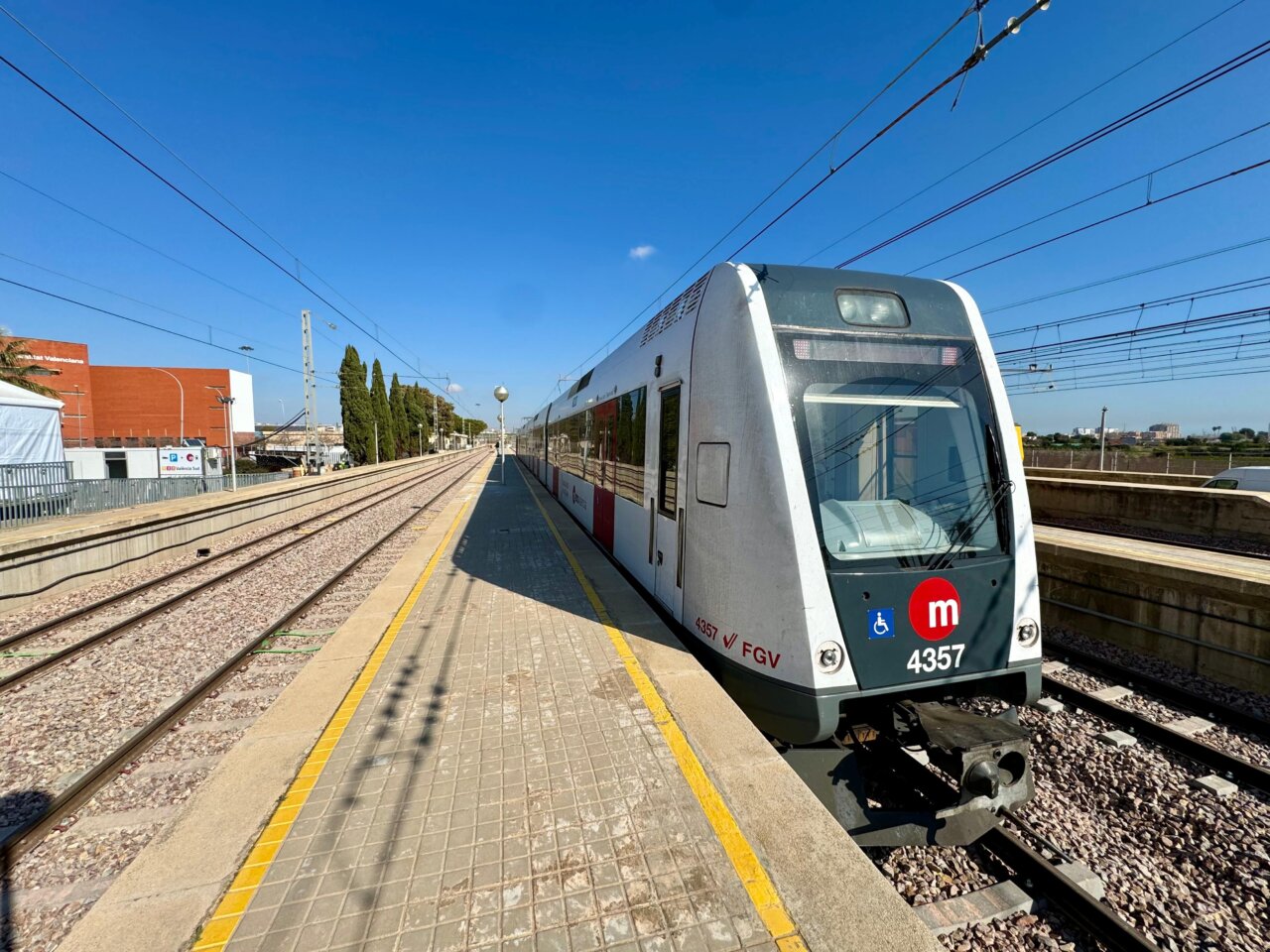 intercambiador bus-metro en Valencia Sud