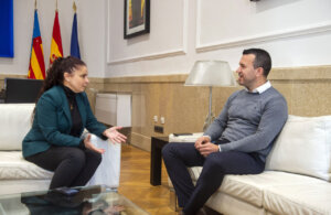 Mompó con alcaldesa de Bonrepós i Mirambell