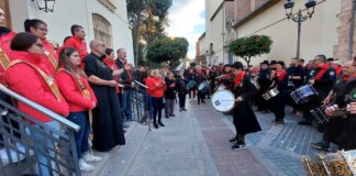 Moncada celebra la XV Jornada del Tambor con más de 500 participantes y un espectáculo pirotécnico