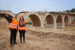 Torrent invierte 1,8 millones en la recuperación del puente histórico sobre el barranco del Poyo