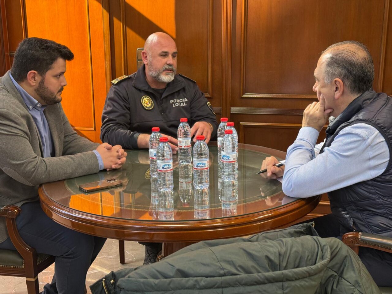 El conseller de Emergencias e Interior realiza el seguimiento de las actuaciones gestionadas por el CECOPI en Picanya, Sedaví y Albal