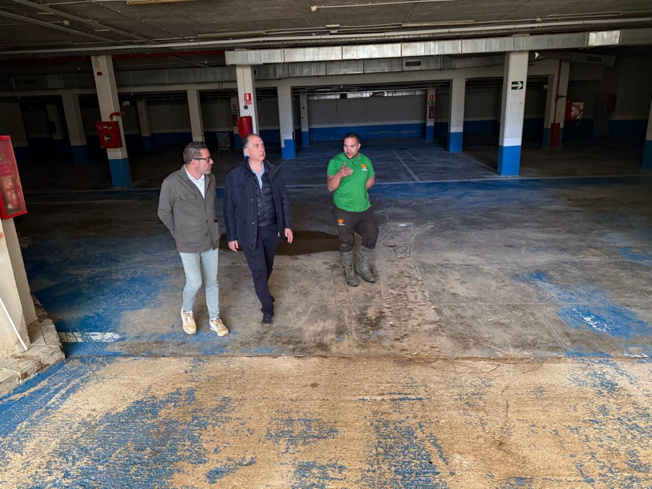 El conseller de Emergencias e Interior realiza el seguimiento de las actuaciones gestionadas por el CECOPI en Picanya, Sedaví y Albal