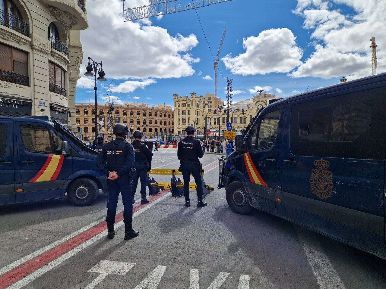 centro urbano cortado al tráfico