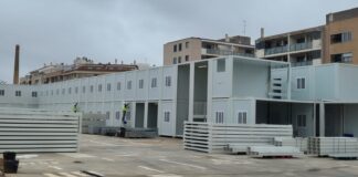 Instalación de aulas prefabricadas en IES Berenguer Dalmau de Catarroja
