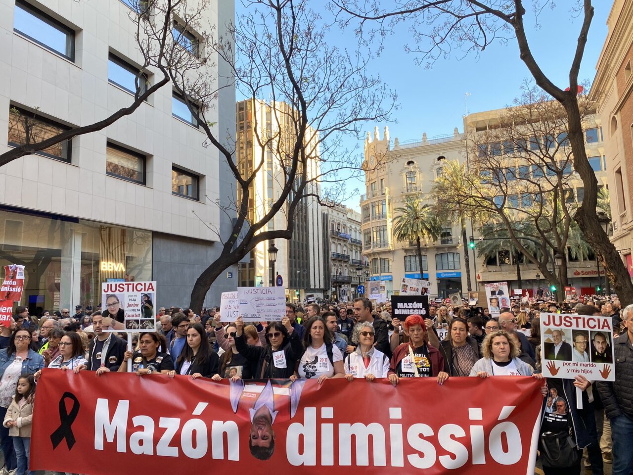 Una nueva manifestación en València exige la dimisión de Mazón cinco meses después de la dana
